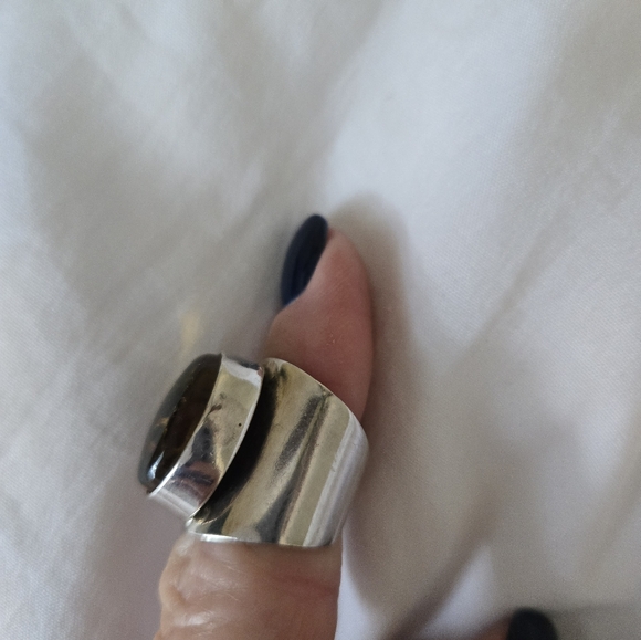 Ring - Picture 4 of 5